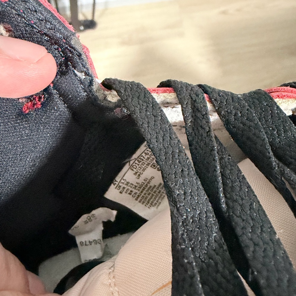 Jordan retro 1 high lost and found - Picture 5 of 9
